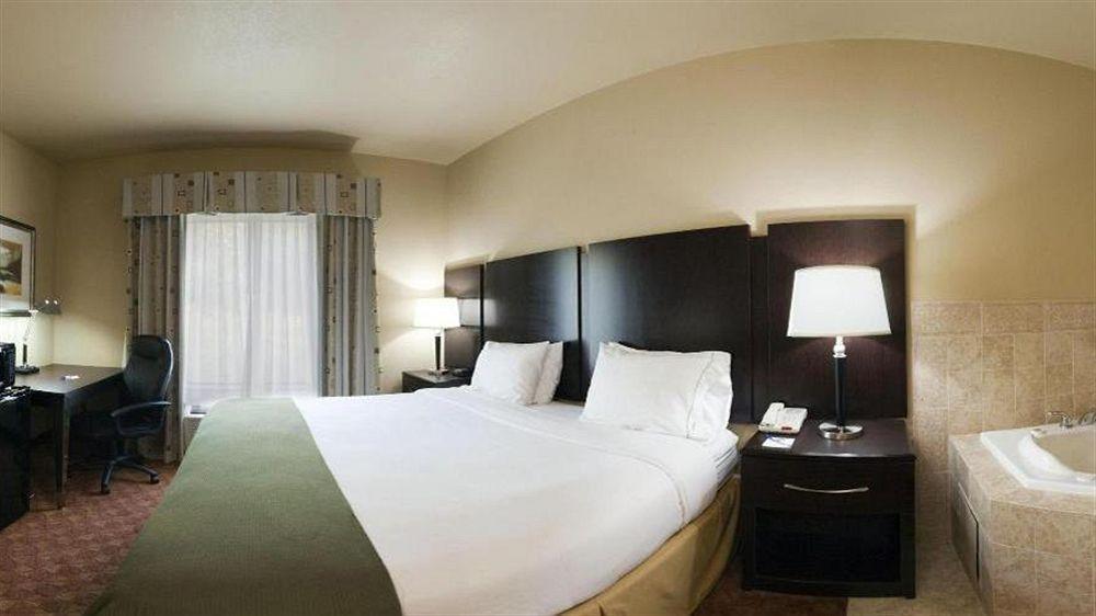 Holiday Inn Express Hotel & Suites Muskogee By Ihg Exteriör bild